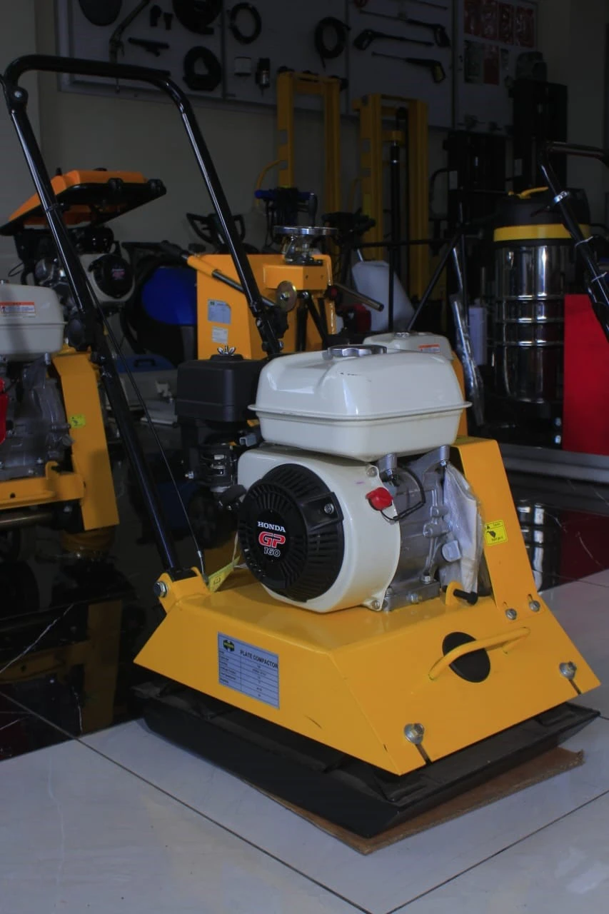 200cc Honda Petrol lawn mower - GCV200 