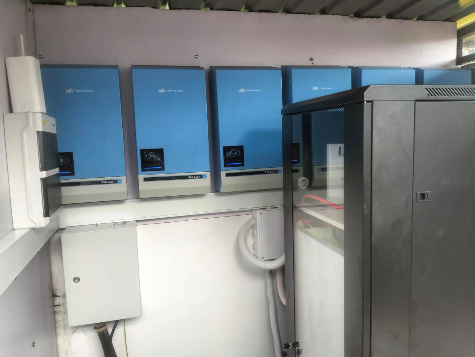 RIIO SUN-II 3KVA/24V Hybrid Inverter – Transformer-Based Power for Critical Loads