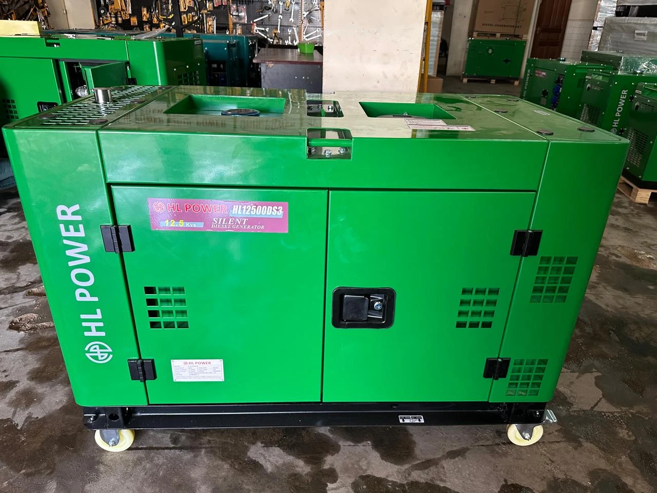 HL Power UK Diesel 12.5Kva Single/3Phase Silent Generator - HL12500DS3